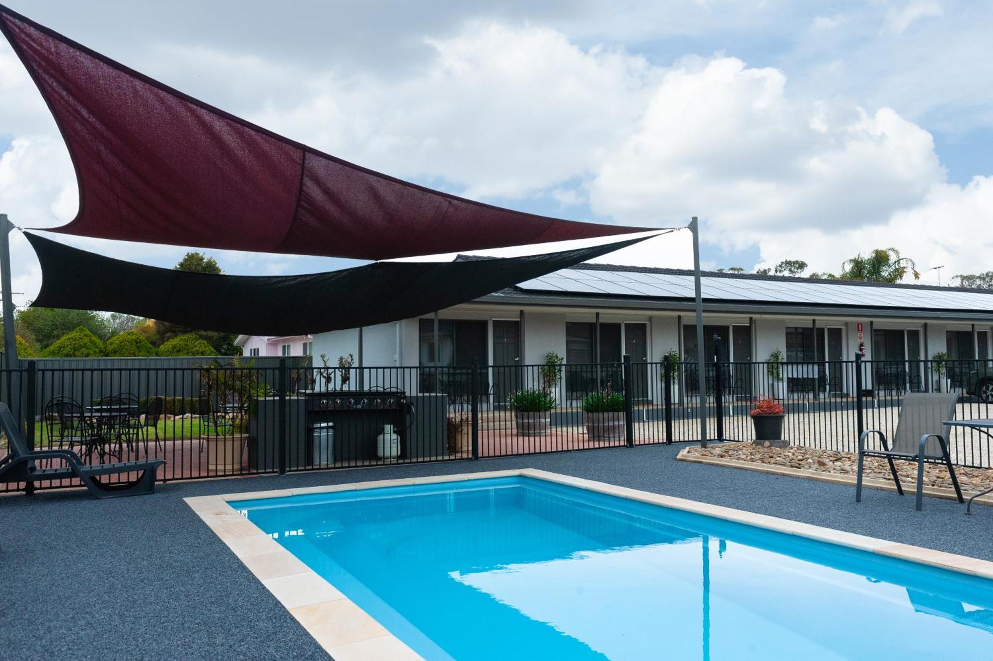Motel Woongarra Рутерглен Экстерьер фото