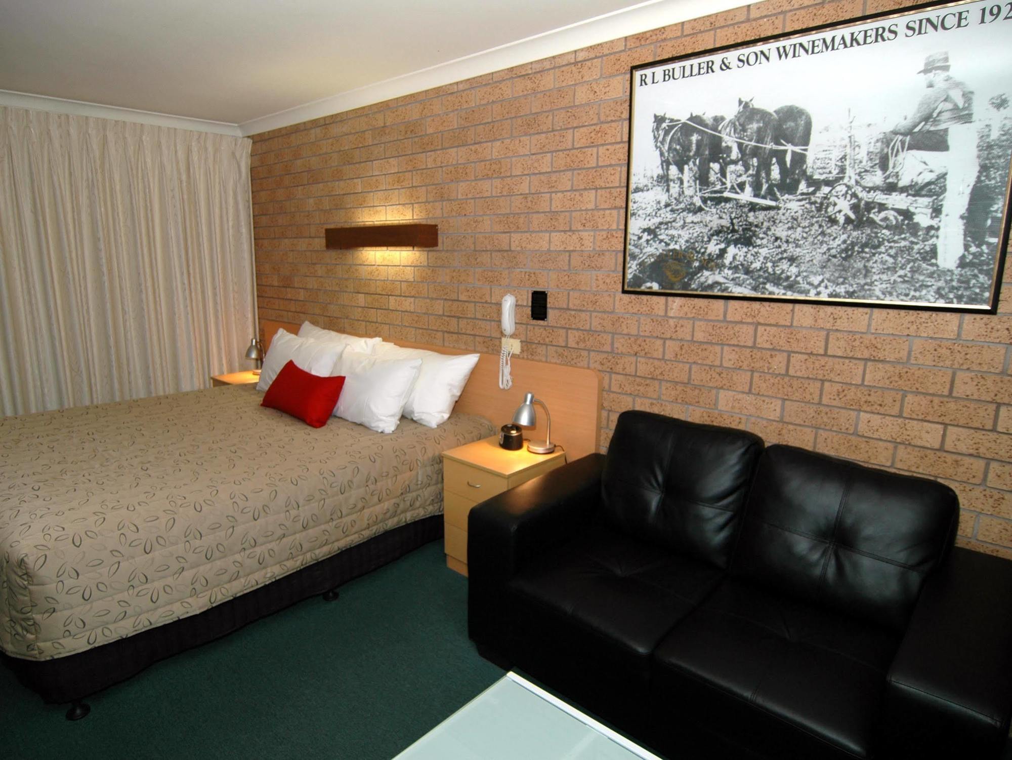Motel Woongarra Рутерглен Экстерьер фото